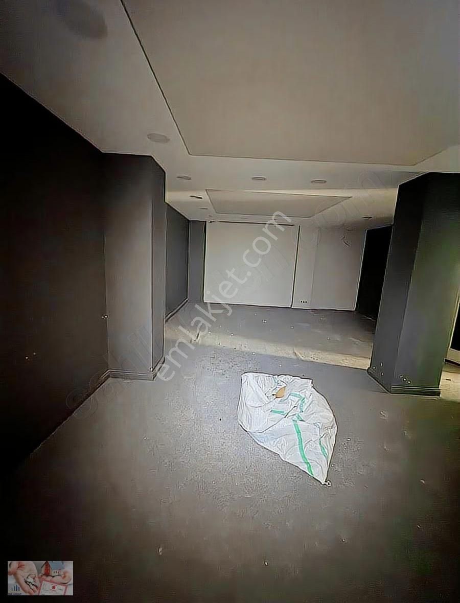 Laleli Tramvay Manzaralı Kiralık 250 M2 Ofis Magaza - Görsel 15