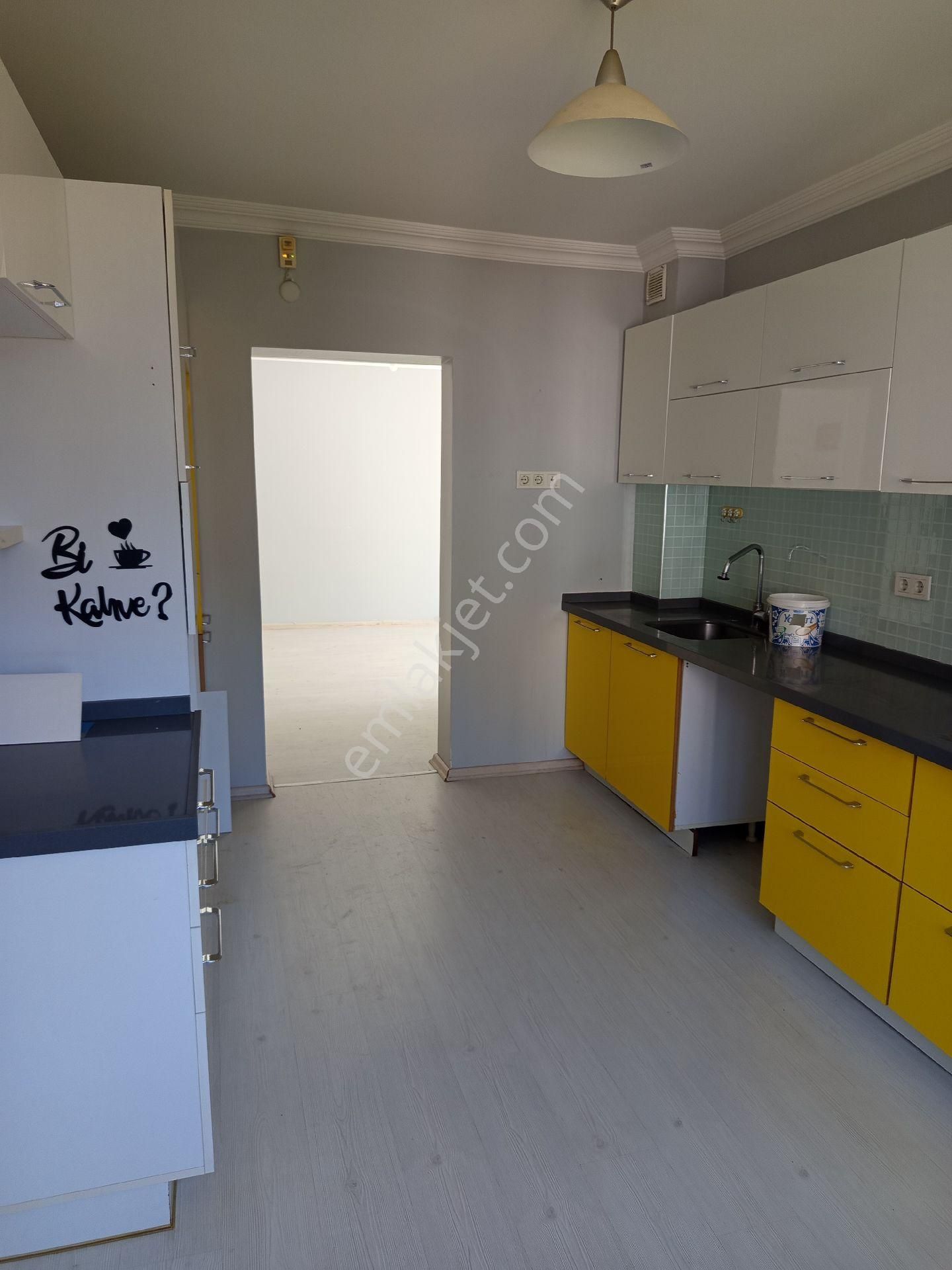 Arifiye Fatih Mahallesinde Satılık Daire - Görsel 3