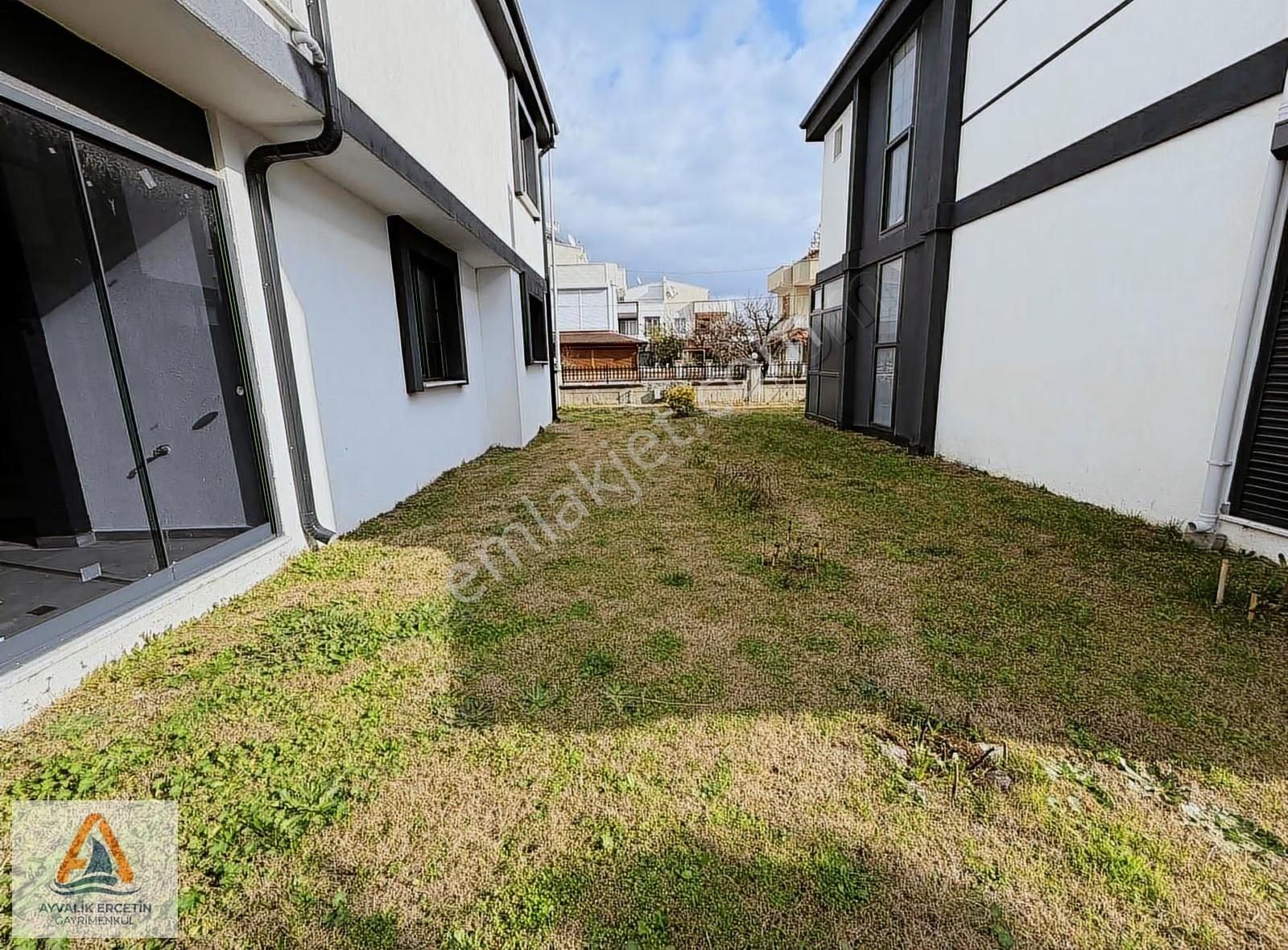 Altınova Deniz Manzaralı 4+1 Site İci Vılla - Görsel 26