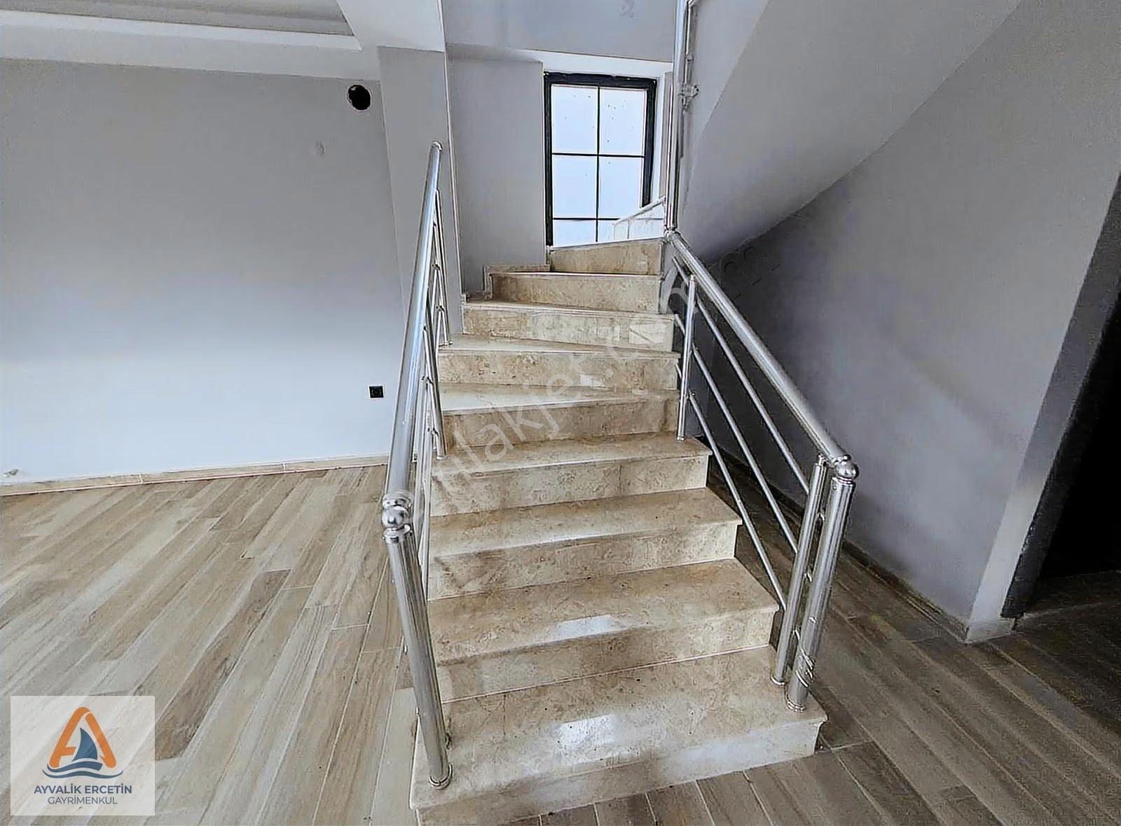 Altınova Deniz Manzaralı 4+1 Site İci Vılla - Görsel 7