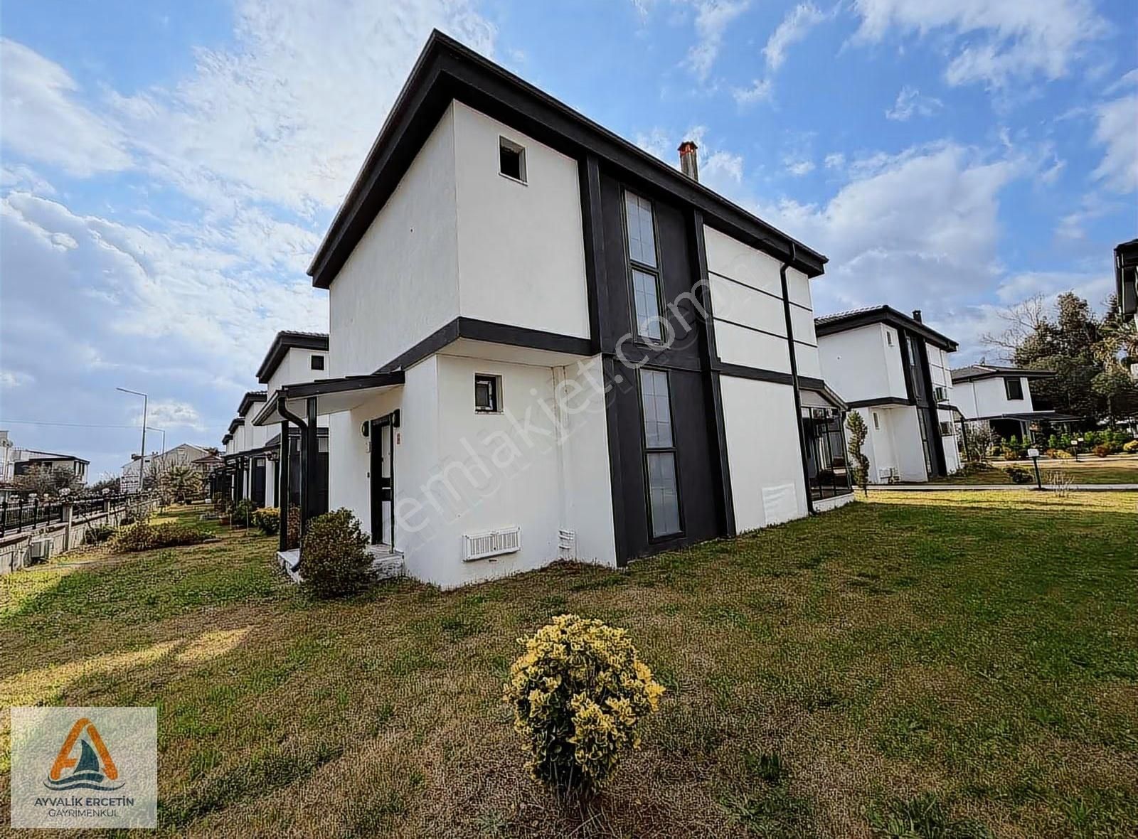 Altınova Deniz Manzaralı 4+1 Site İci Vılla - Görsel 16