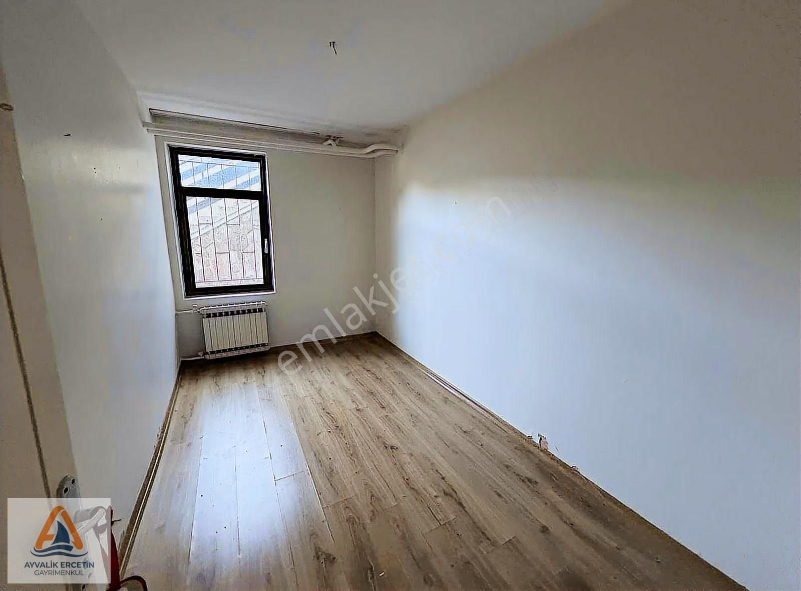 Ayvalık Sefada Çamlık Deniz Manzaralı 2+1 Daire - Görsel 24