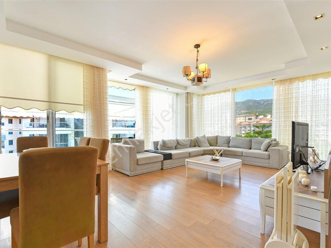 Alanya / Oba – Ayrı Mutfaklı 3+1 Lüks Daire – Vatandaşlığa Uygun - Görsel 2