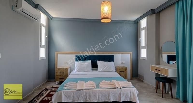 Başak Tan Geniş Havuzlu Bahçeli Eşyalı Müstakil 3+1 Villa - Görsel 14