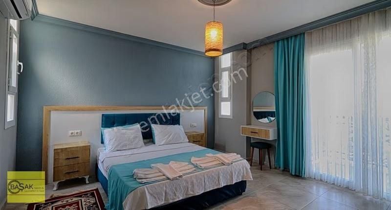 Başak Tan Geniş Havuzlu Bahçeli Eşyalı Müstakil 3+1 Villa - Görsel 8