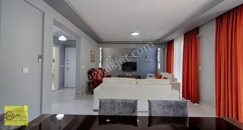 Başak Tan Geniş Havuzlu Bahçeli Eşyalı Müstakil 3+1 Villa - Görsel 21