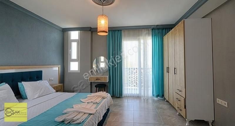 Başak Tan Geniş Havuzlu Bahçeli Eşyalı Müstakil 3+1 Villa - Görsel 22