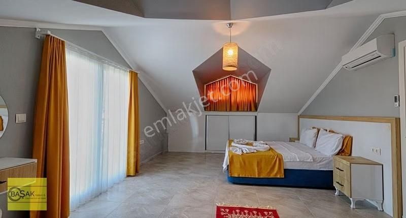 Başak Tan Geniş Havuzlu Bahçeli Eşyalı Müstakil 3+1 Villa - Görsel 19