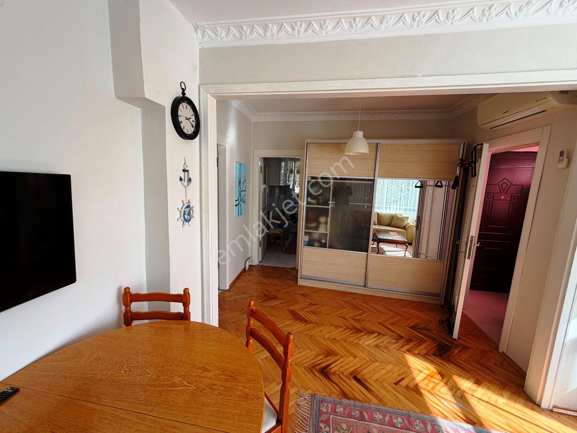 Salacak'ta 1.kat Mobilyalı Yeşillikler İçinde 110m2 Kiralık 2+1 - Görsel 8