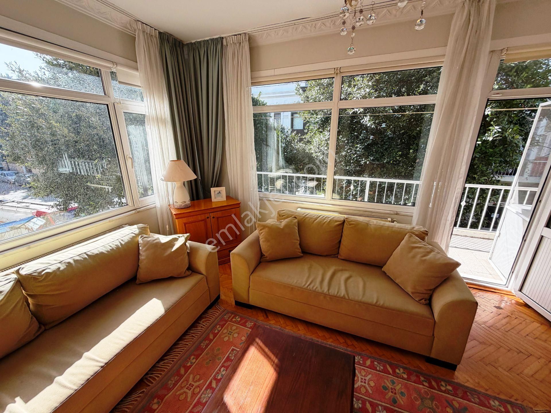 Salacak'ta 1.kat Mobilyalı Yeşillikler İçinde 110m2 Kiralık 2+1 - Görsel 4