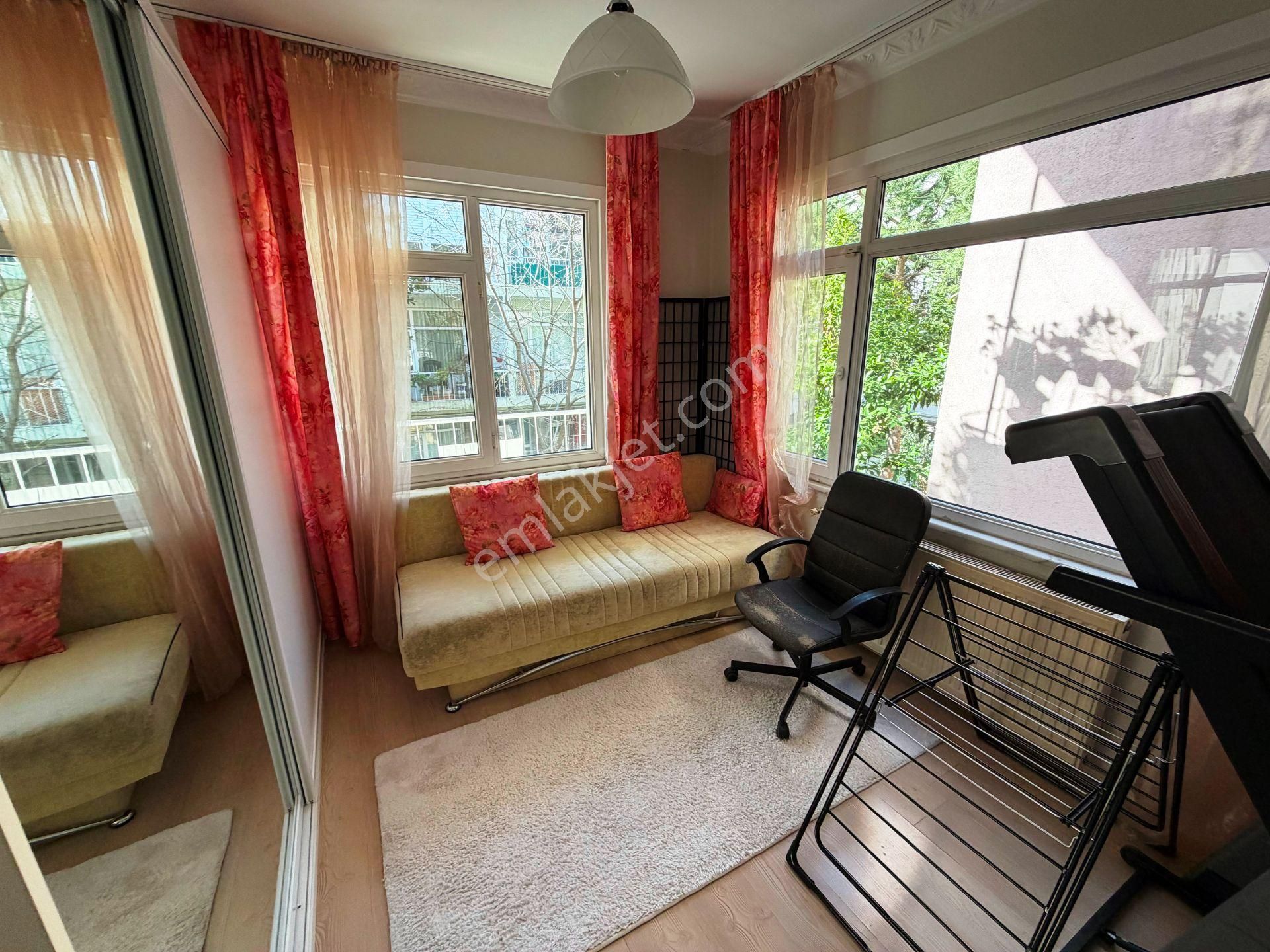 Salacak'ta 1.kat Mobilyalı Yeşillikler İçinde 110m2 Kiralık 2+1 - Görsel 14