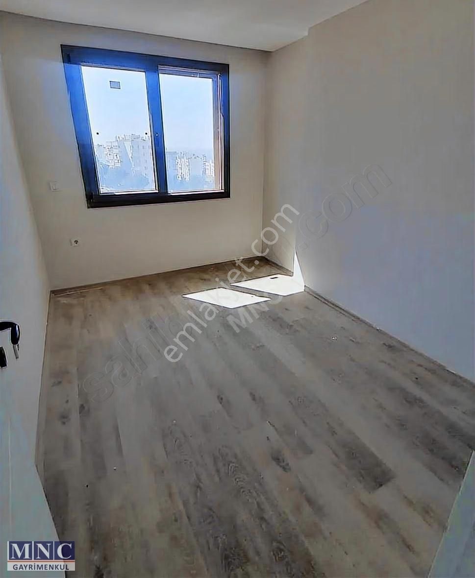 Çiğli Esentepe De Deniz Manzaralı 2+1 Daire - Görsel 6