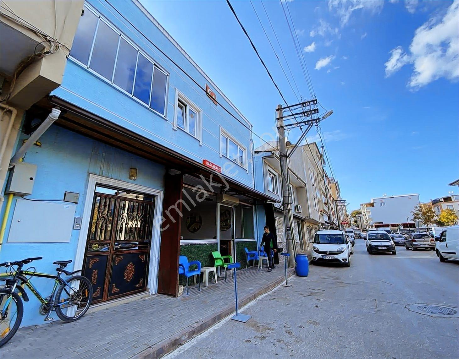Bağlarbaşı'nın En Güzel Konumunda Faal Kıraathane Ve Daireler - Görsel 24