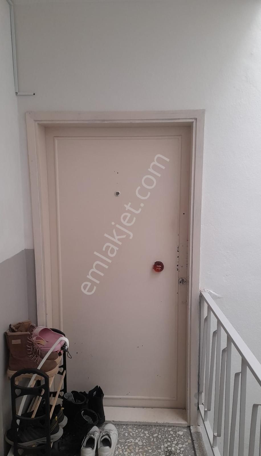 Güzelyalı Denize 50mt Satılık 2+1 Daire - Görsel 2