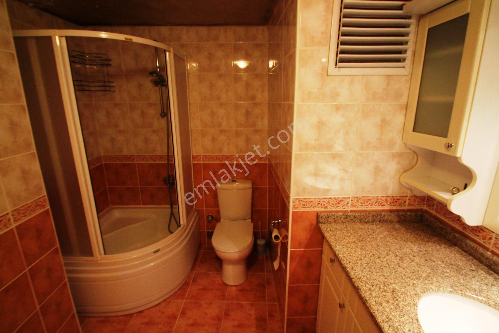 Maltepe Sanatçılar Sitesi'nde 130m2 Balkonlu Ara Kat Satılık 3+1 - Görsel 25