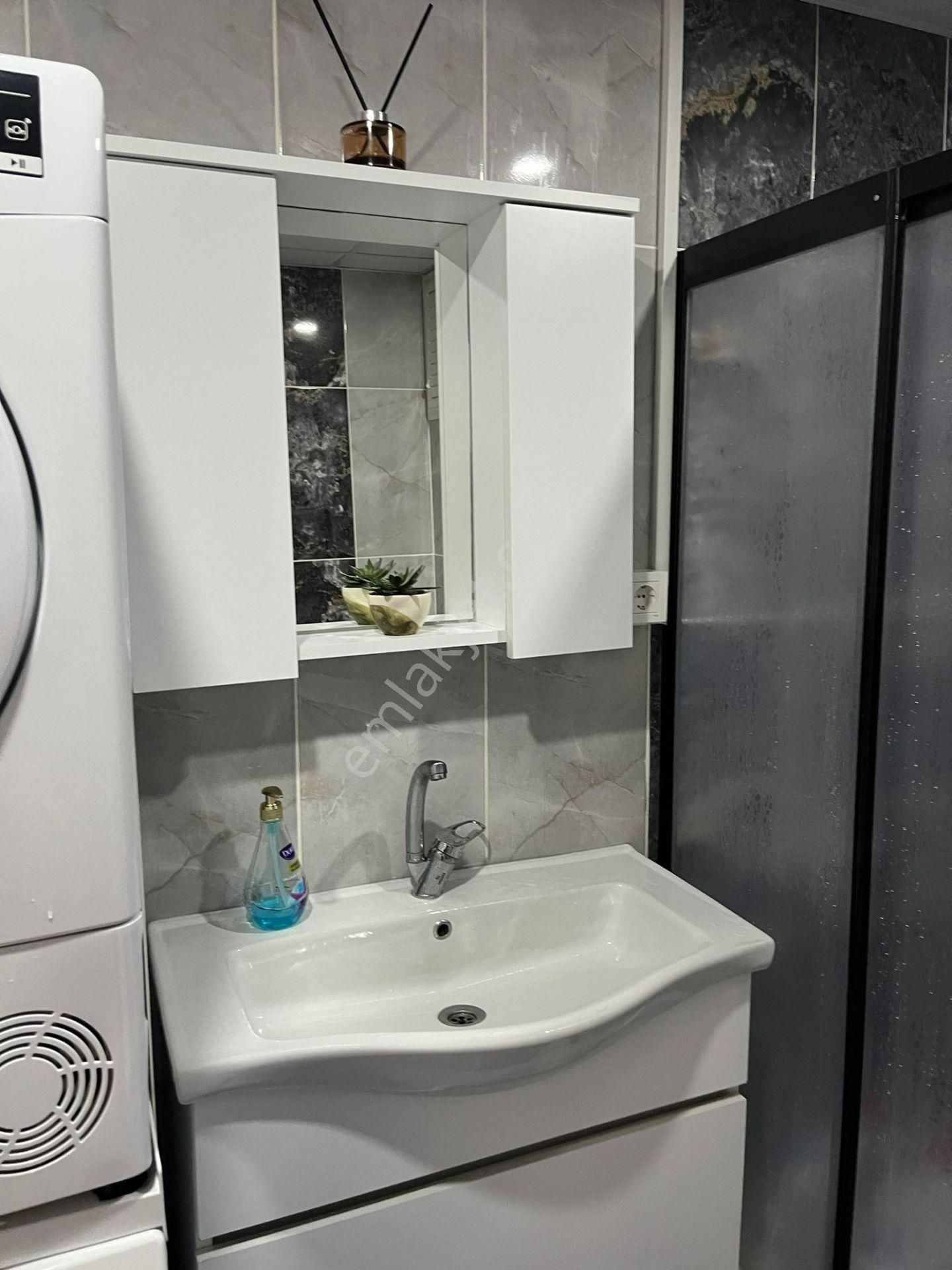 Çevre Yolu Cepheli Geniş Ve Ferah 2+1 - Görsel 21