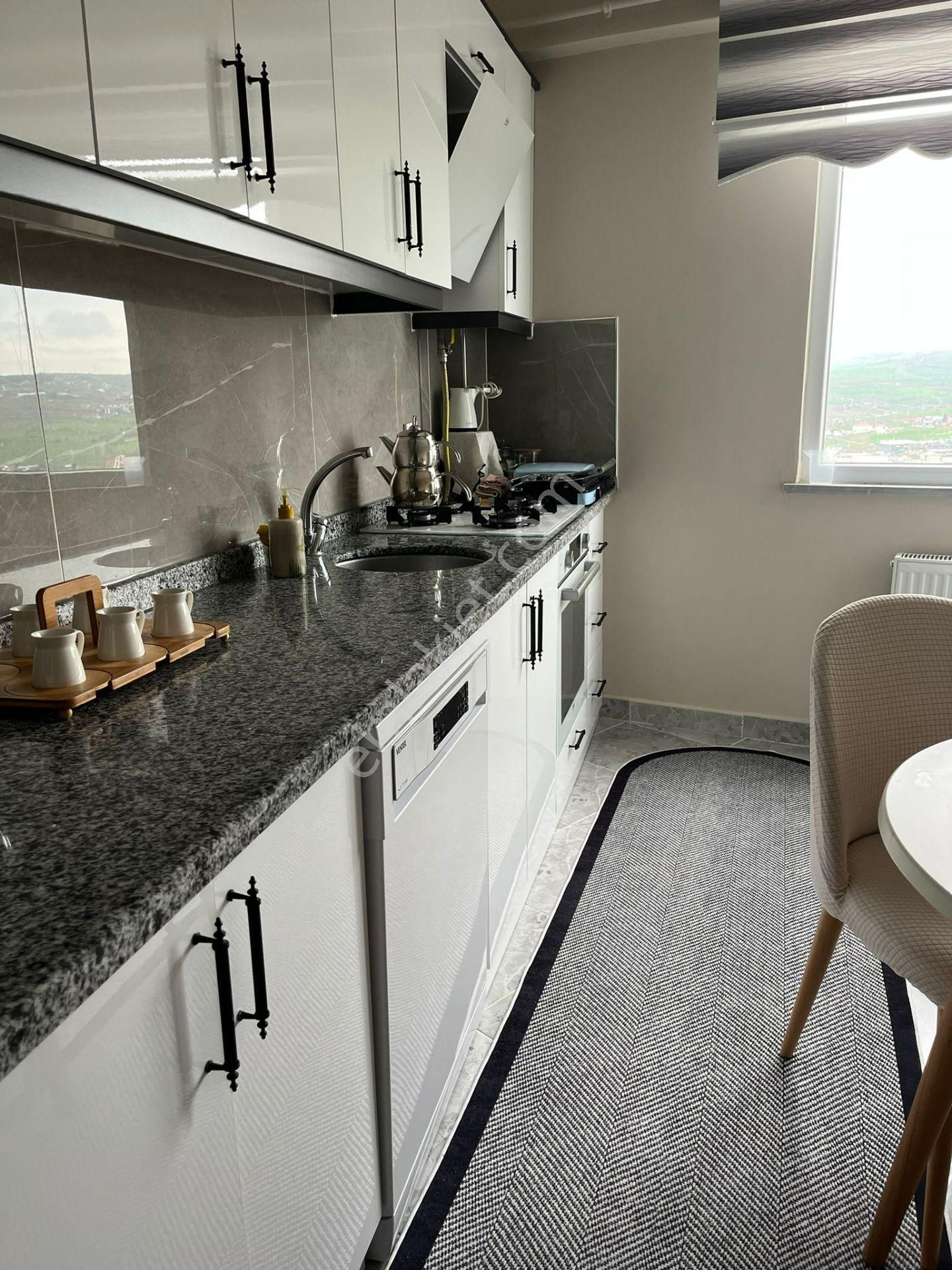 Çevre Yolu Cepheli Geniş Ve Ferah 2+1 - Görsel 13