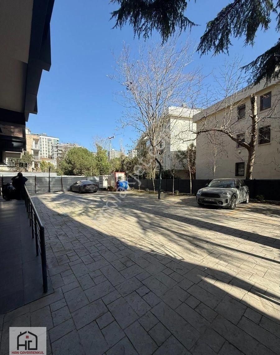 Han Emlak'tan Caddebostan Sahilde 3+1 Butik Binada Lüks Fırsat