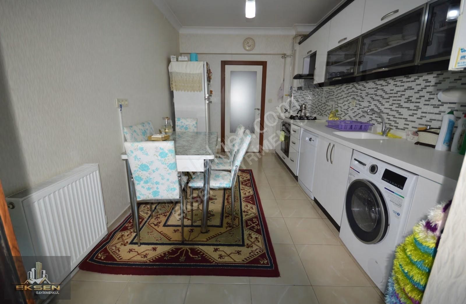 Eksen Gayrimenkul'den Merkezi Konumda Masrafsız Site Dairesi - Görsel 6