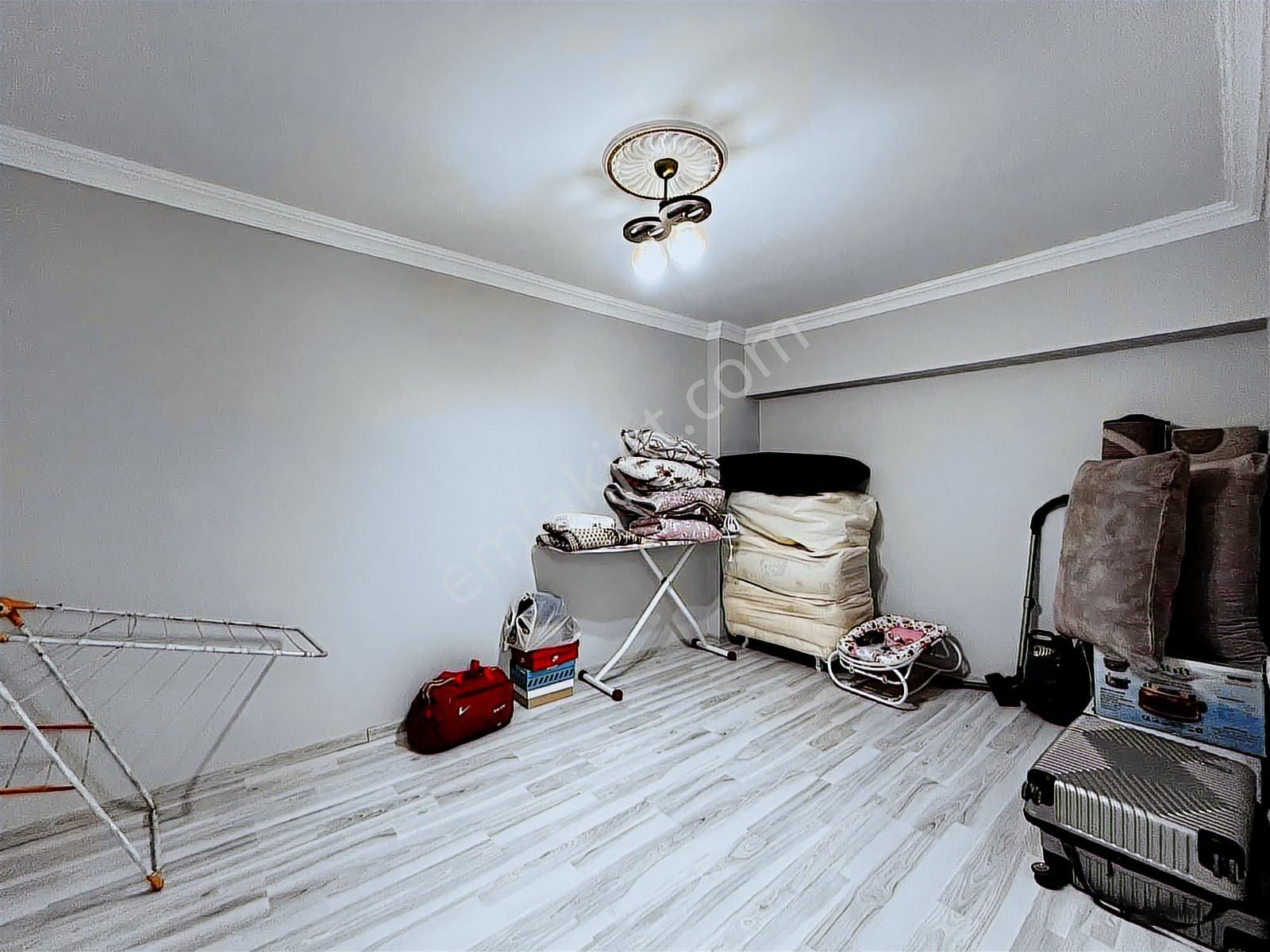 Cumhuriyet Mahallesinde Oturuma Hazır Satılık 3+1 Daire - Görsel 10