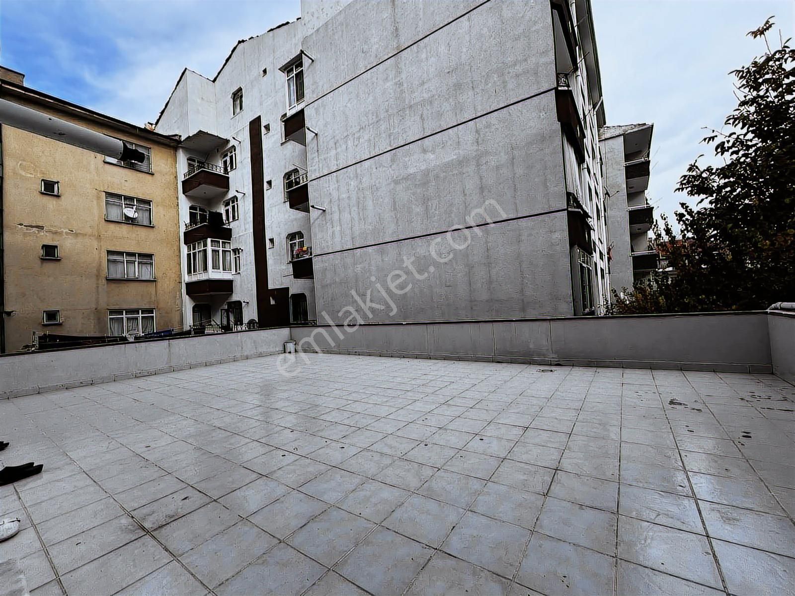 Cumhuriyet Mahallesinde Oturuma Hazır Satılık 3+1 Daire - Görsel 28