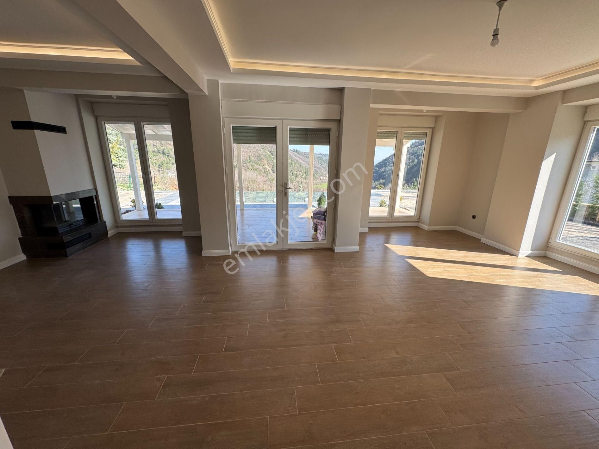 Sapanca Fevziyede 1400 M2 Arsa İçinde Satılık Müstakil Lüx Villa - Görsel 24