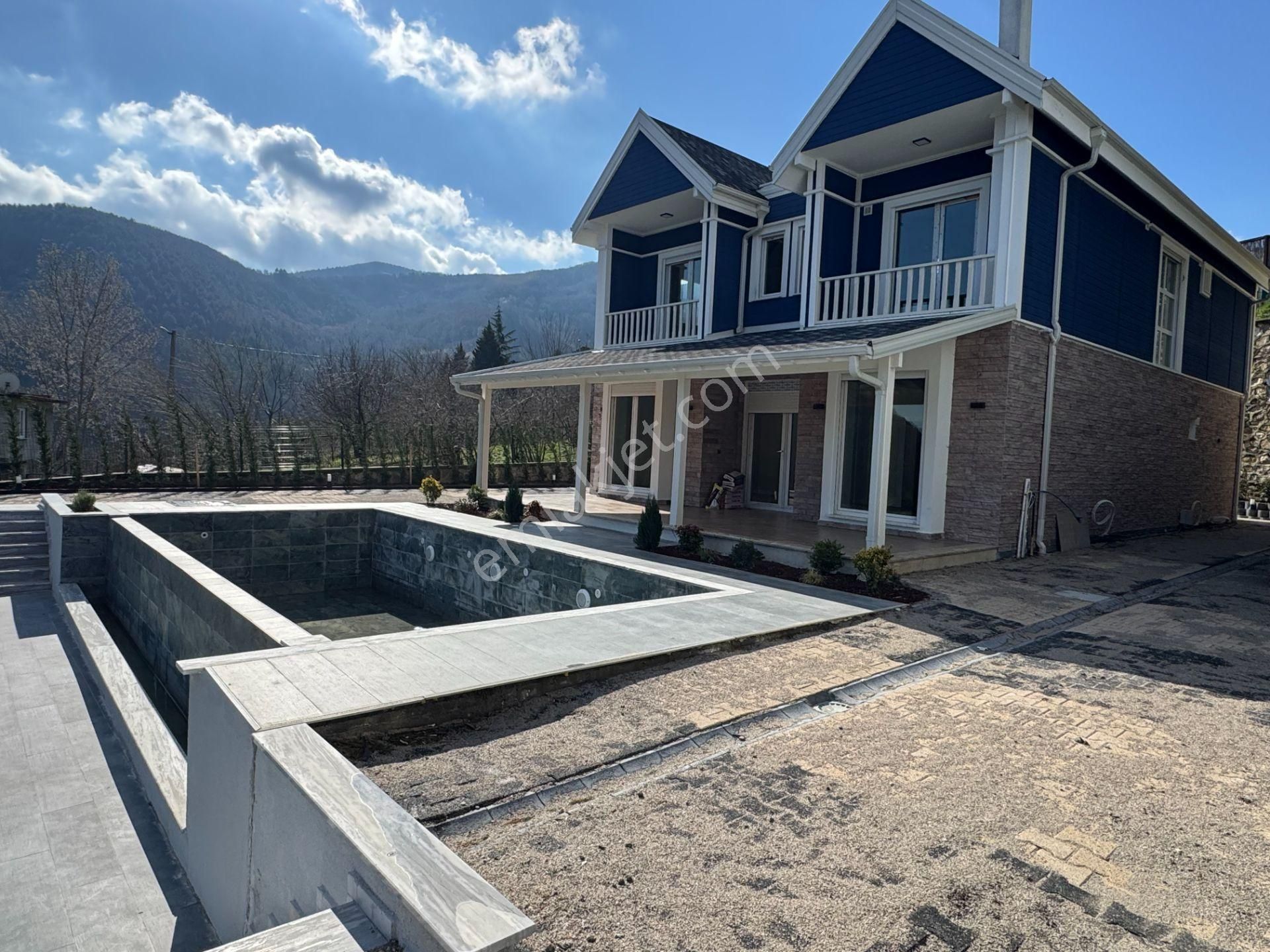 Sapanca Fevziyede 1400 M2 Arsa İçinde Satılık Müstakil Lüx Villa - Görsel 3