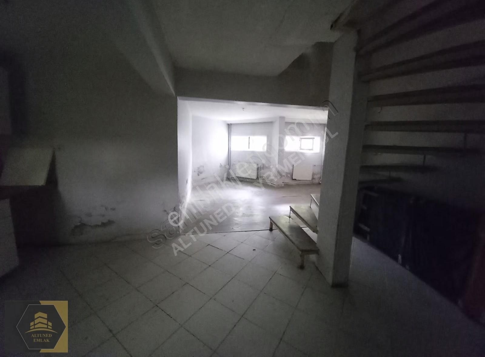 Halkalı İstasyon'da Kiralık 3+2 Bahçeli Villa - Görsel 24