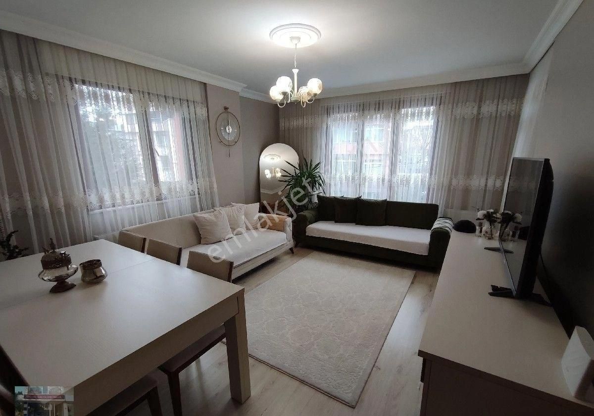 Kartal Yunus Mahallesinde Geniş Kullanışlı 2+1