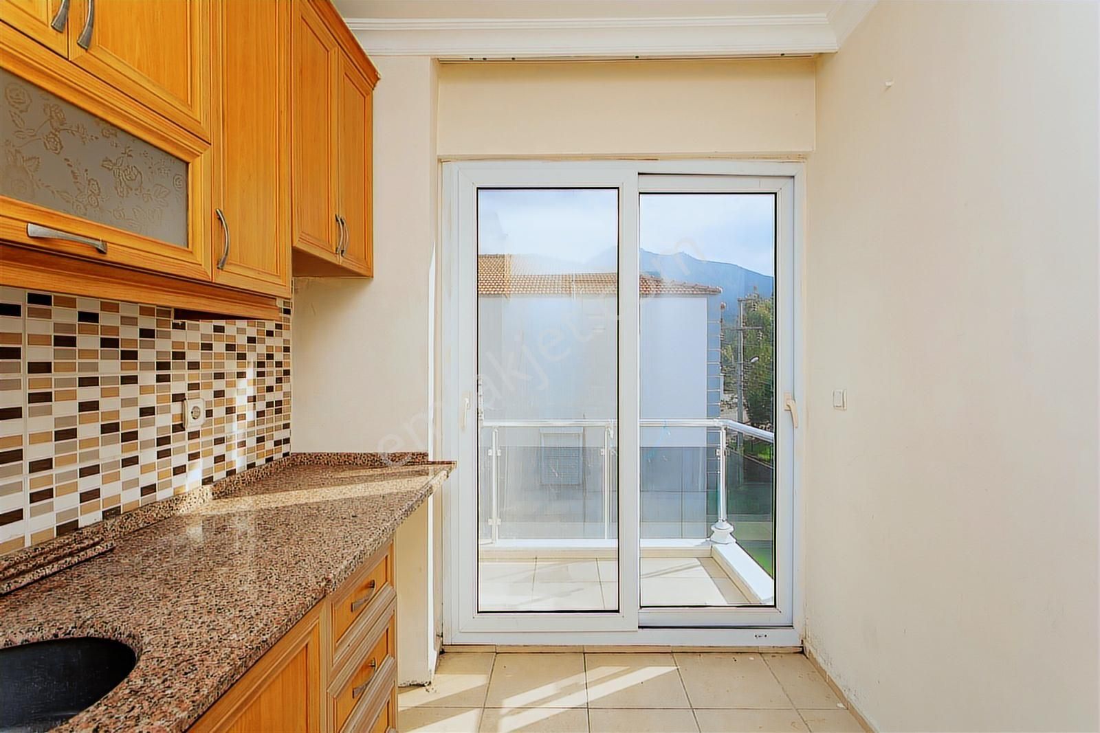 Yenifoça Ana Cadde Üzeri Merkezi Konumda 3+1 Satılık Daire - Görsel 18