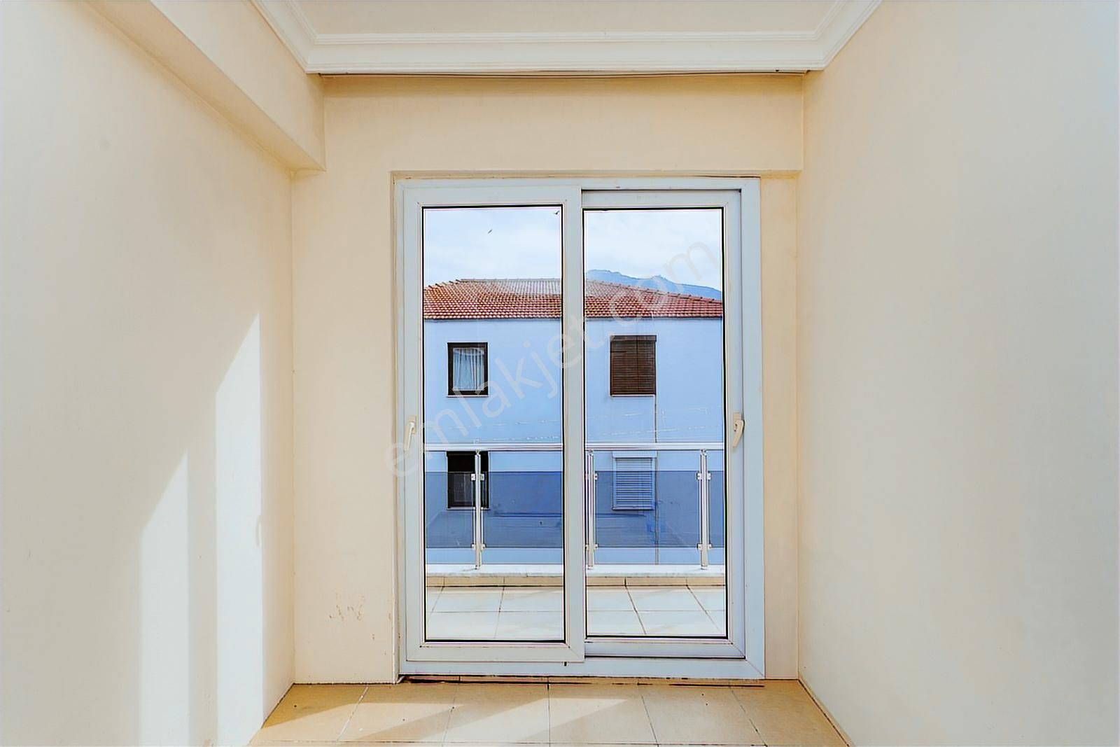 Yenifoça Ana Cadde Üzeri Merkezi Konumda 3+1 Satılık Daire - Görsel 29