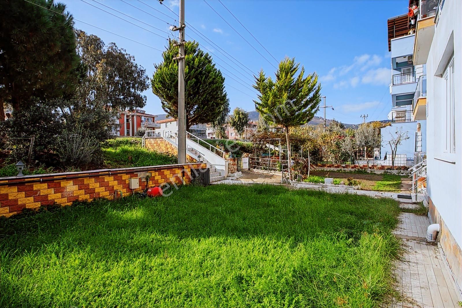 Yenifoça Ana Cadde Üzeri Merkezi Konumda 3+1 Satılık Daire - Görsel 8