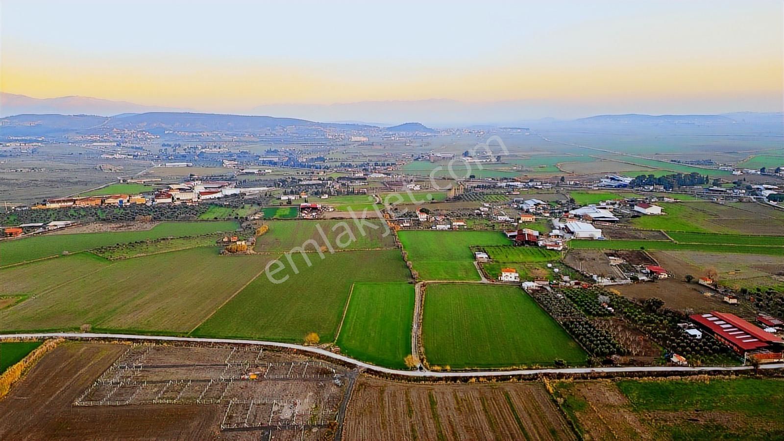 Foça Bağarası Hacıveli Mahallesinde Satılık Tarla - Görsel 35