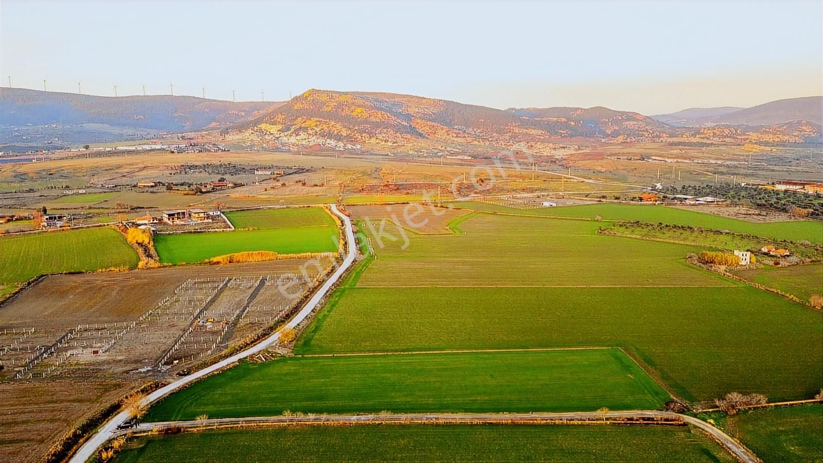 Foça Bağarası Hacıveli Mahallesinde Satılık Tarla - Görsel 25