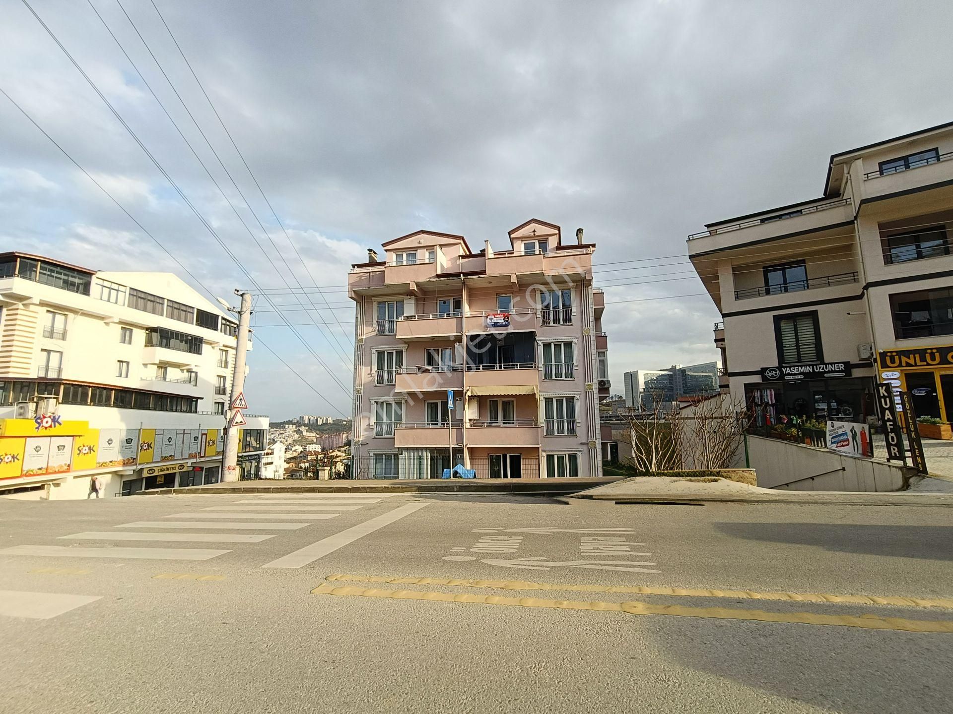 Şehir Hastanesine 300m Boğazova Cd Sosyal Olanakların Merkezinde