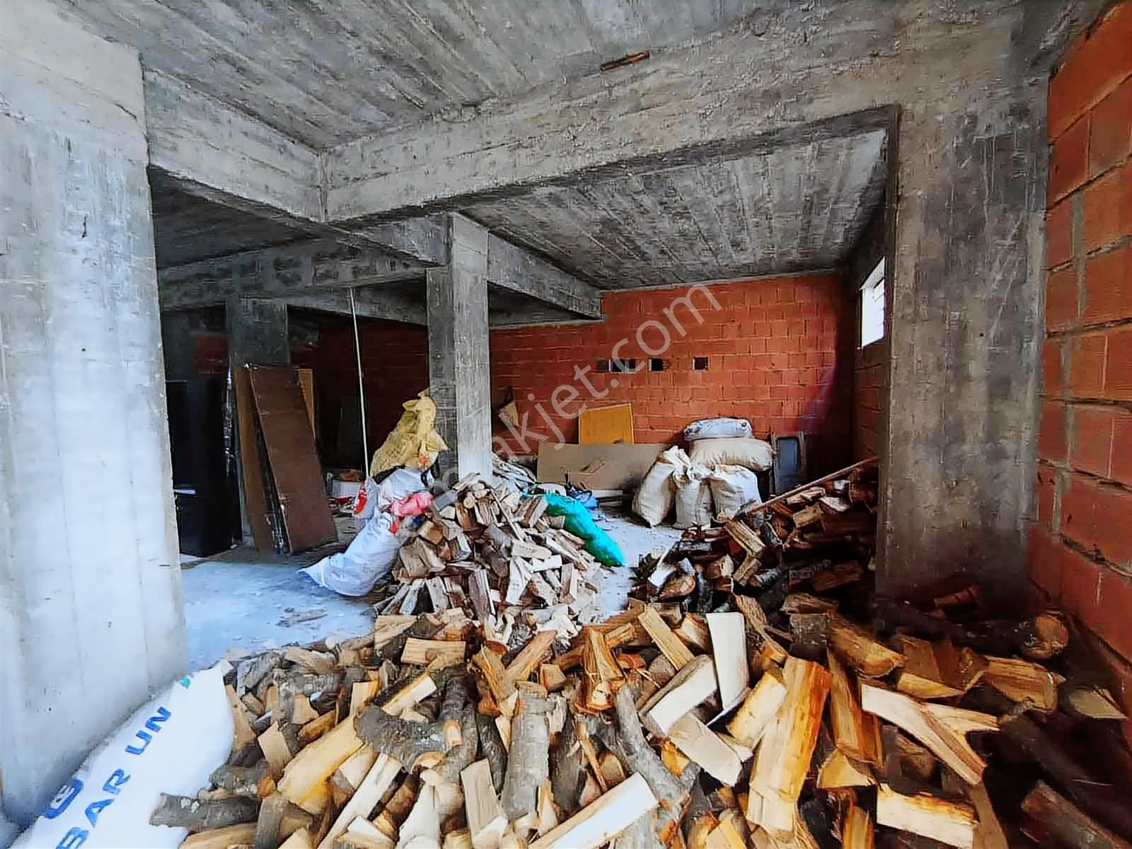 Trabzon Pelitlide Kiralık Dukkan - Görsel 7