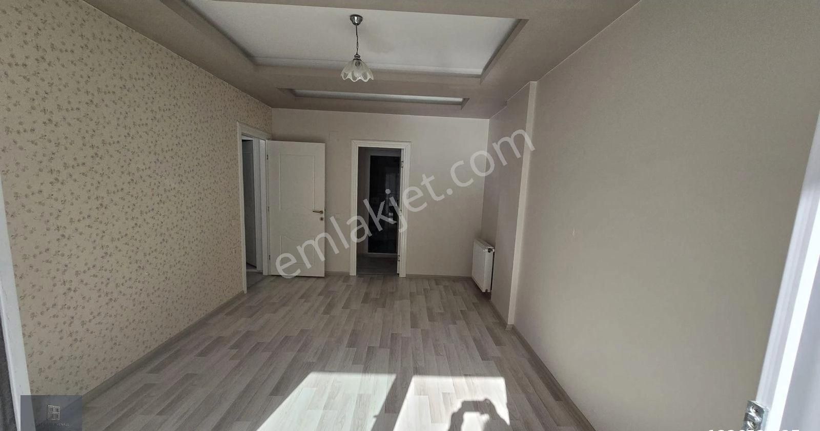 Yalınayak Mahallesinde Kiralık 3+1 Ferah Ve Kullanışlı Daire - Görsel 18