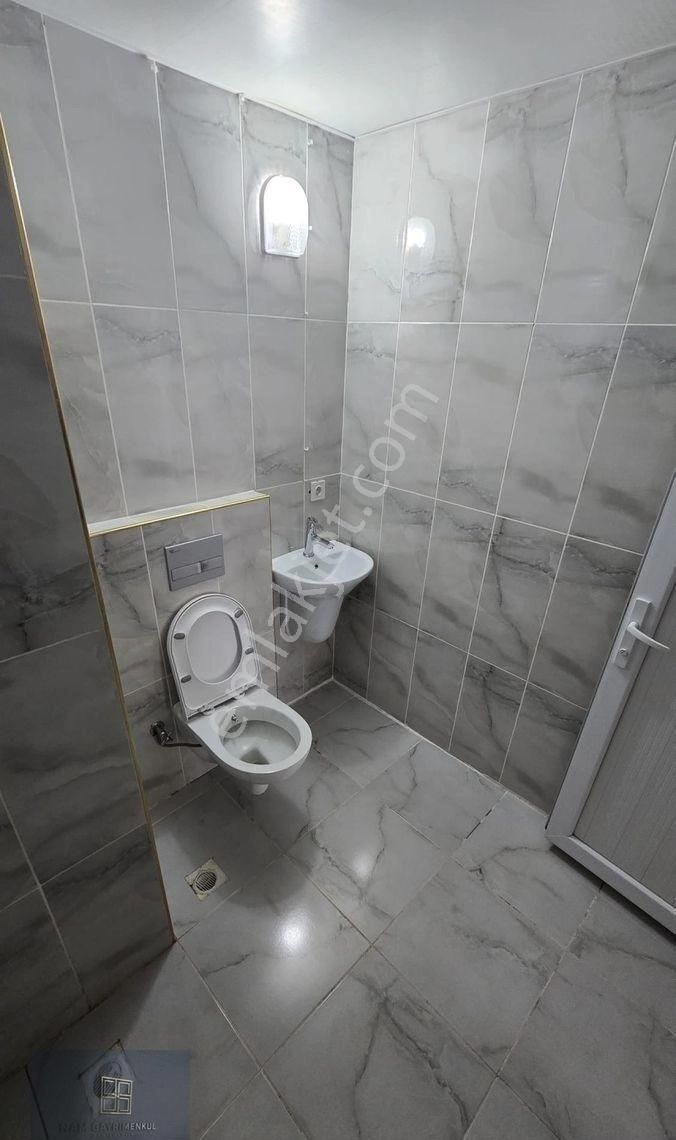 Yalınayak Mahallesinde Kiralık 3+1 Ferah Ve Kullanışlı Daire - Görsel 5