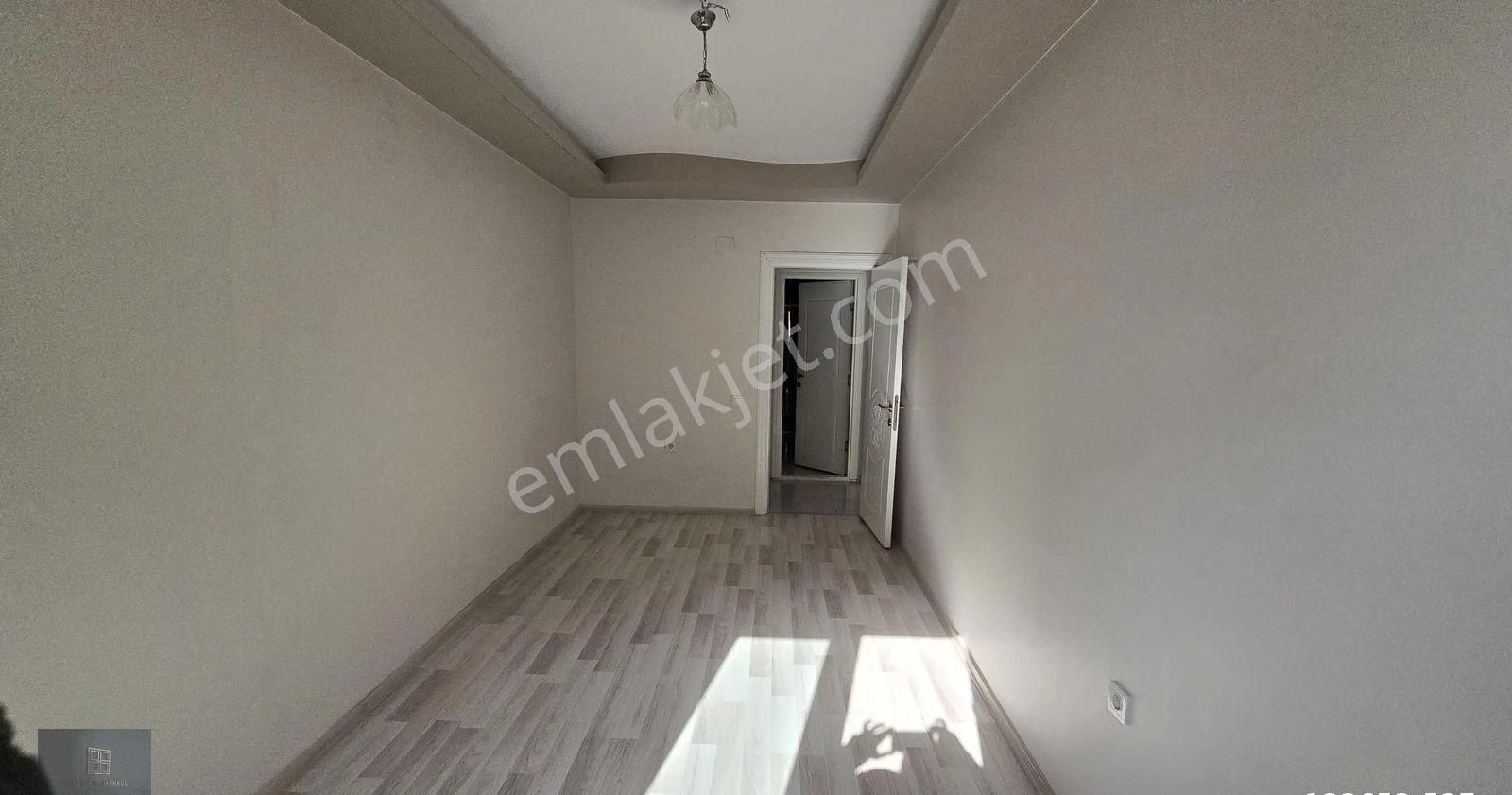 Yalınayak Mahallesinde Kiralık 3+1 Ferah Ve Kullanışlı Daire - Görsel 16