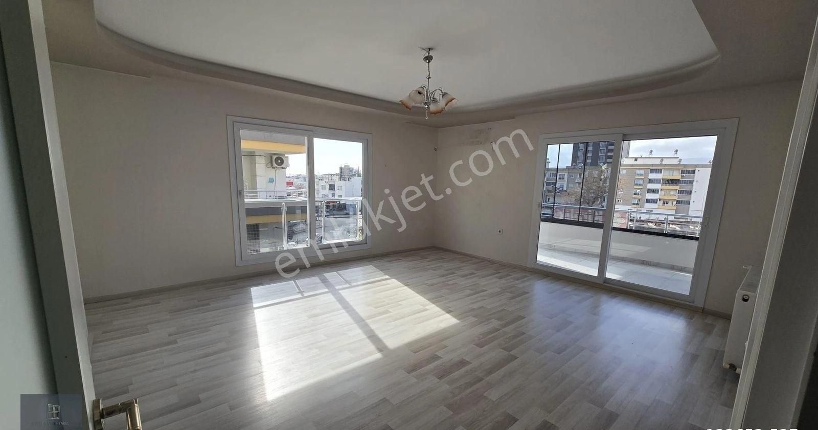 Yalınayak Mahallesinde Kiralık 3+1 Ferah Ve Kullanışlı Daire - Görsel 6