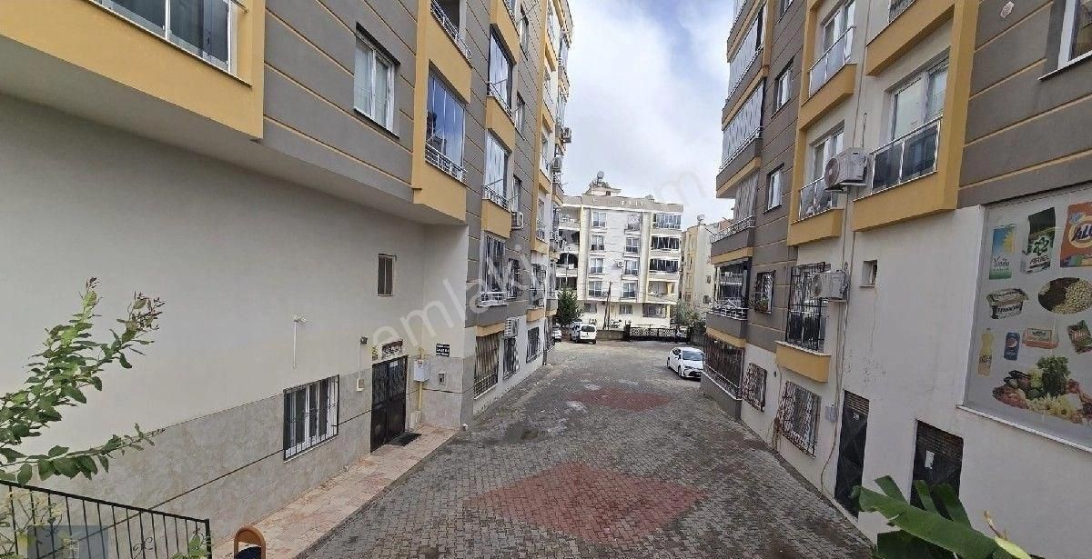 Mersin Toroslar Yalınayak Mahallesi'nde Kiralık 3+1 Site İçerisinde Asansörlü Geniş Oturuma Sahip - Görsel 12