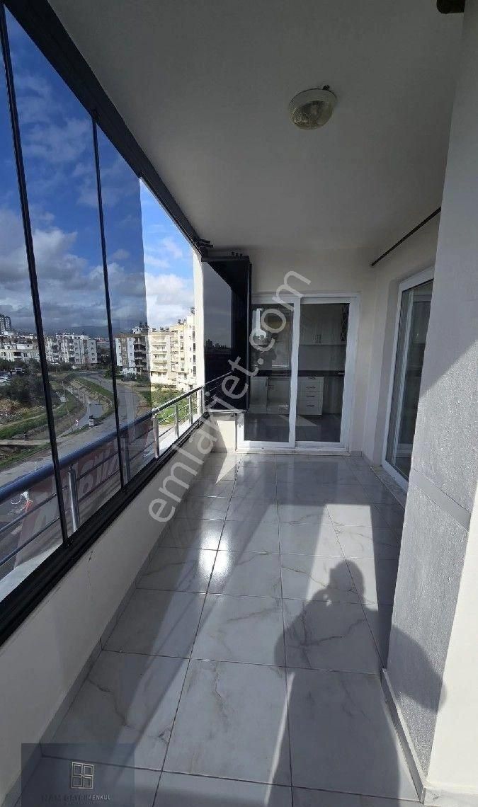 Mersin Toroslar Yalınayak Mahallesi'nde Kiralık 3+1 Site İçerisinde Asansörlü Geniş Oturuma Sahip - Görsel 28