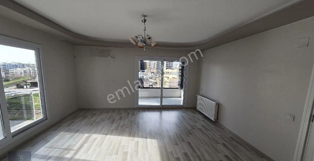 Mersin Toroslar Yalınayak Mahallesi'nde Kiralık 3+1 Site İçerisinde Asansörlü Geniş Oturuma Sahip - Görsel 31