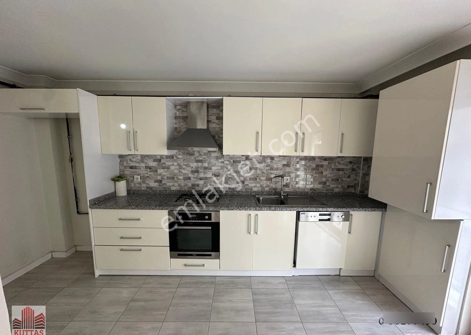 Kuttaş'tan Emek Mahallesinde Metro Yakını Genç Binada Katta Büyük Tip 1+1 Kiralık - Görsel 19