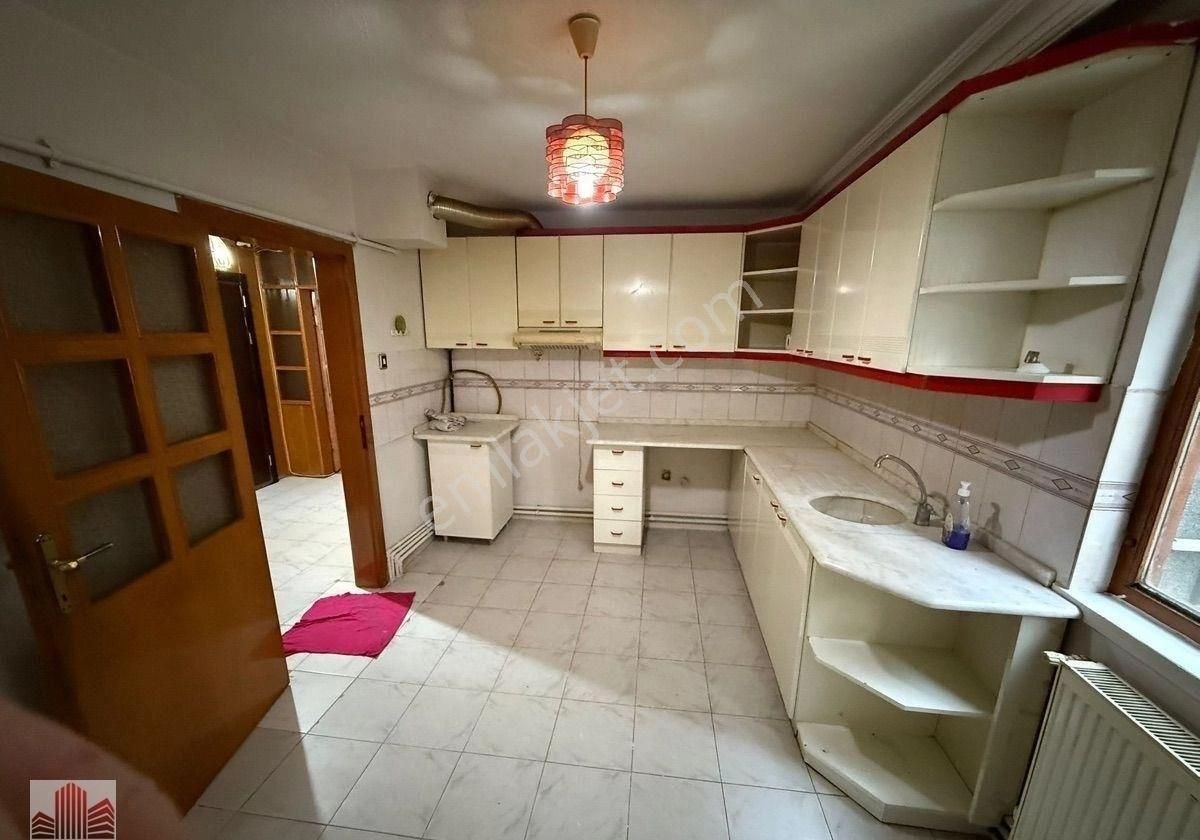 Yukarıbahçelievler Mh Ön Kombili Heryere Yakın