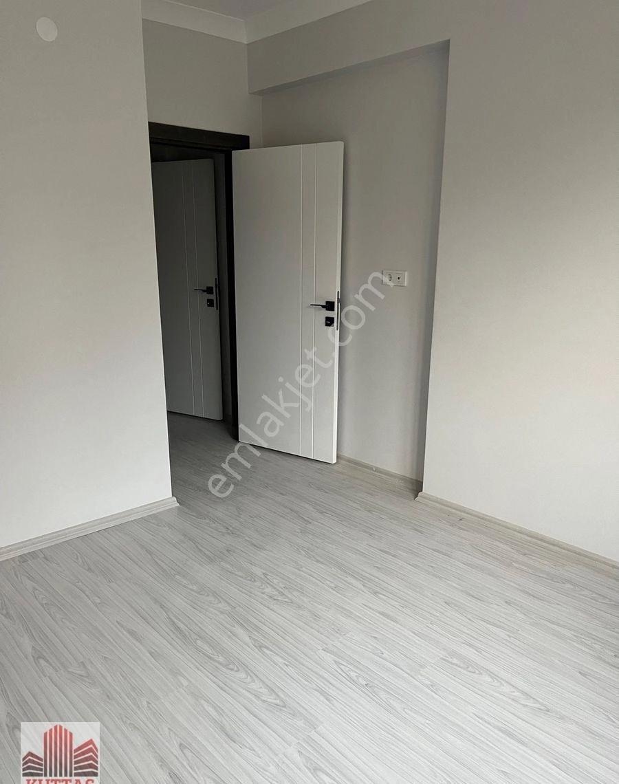 Kuttaş'tan Tosya Hacı Bektaş Caddesi Kocatepe Sokakta Sıfır Binada Katta 3+1 Satılık Daire - Görsel 17
