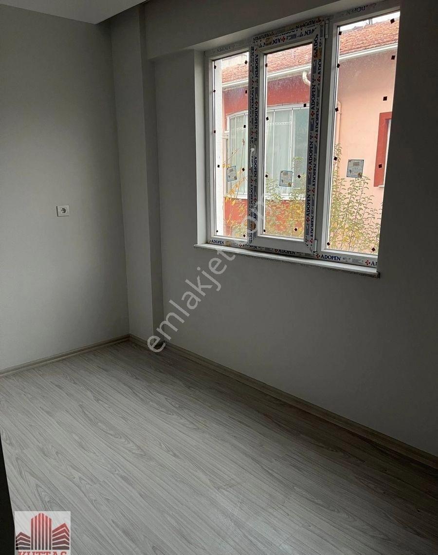 Kuttaş'tan Tosya Hacı Bektaş Caddesi Kocatepe Sokakta Sıfır Binada Katta 2+1 Satılık Daire - Görsel 14