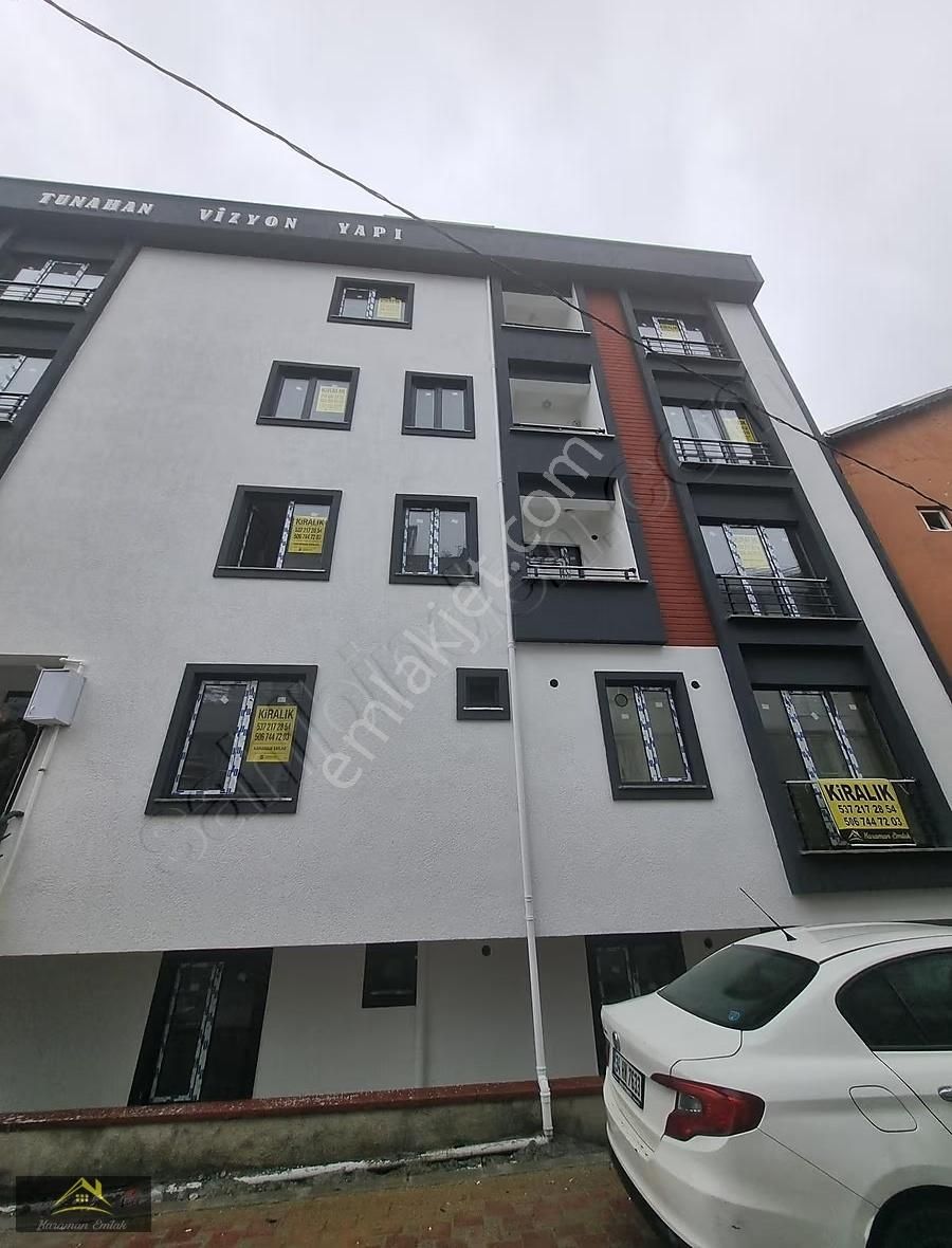 Çekmeköy Merkez'de Kiralık 3+1 Dubleks Daire