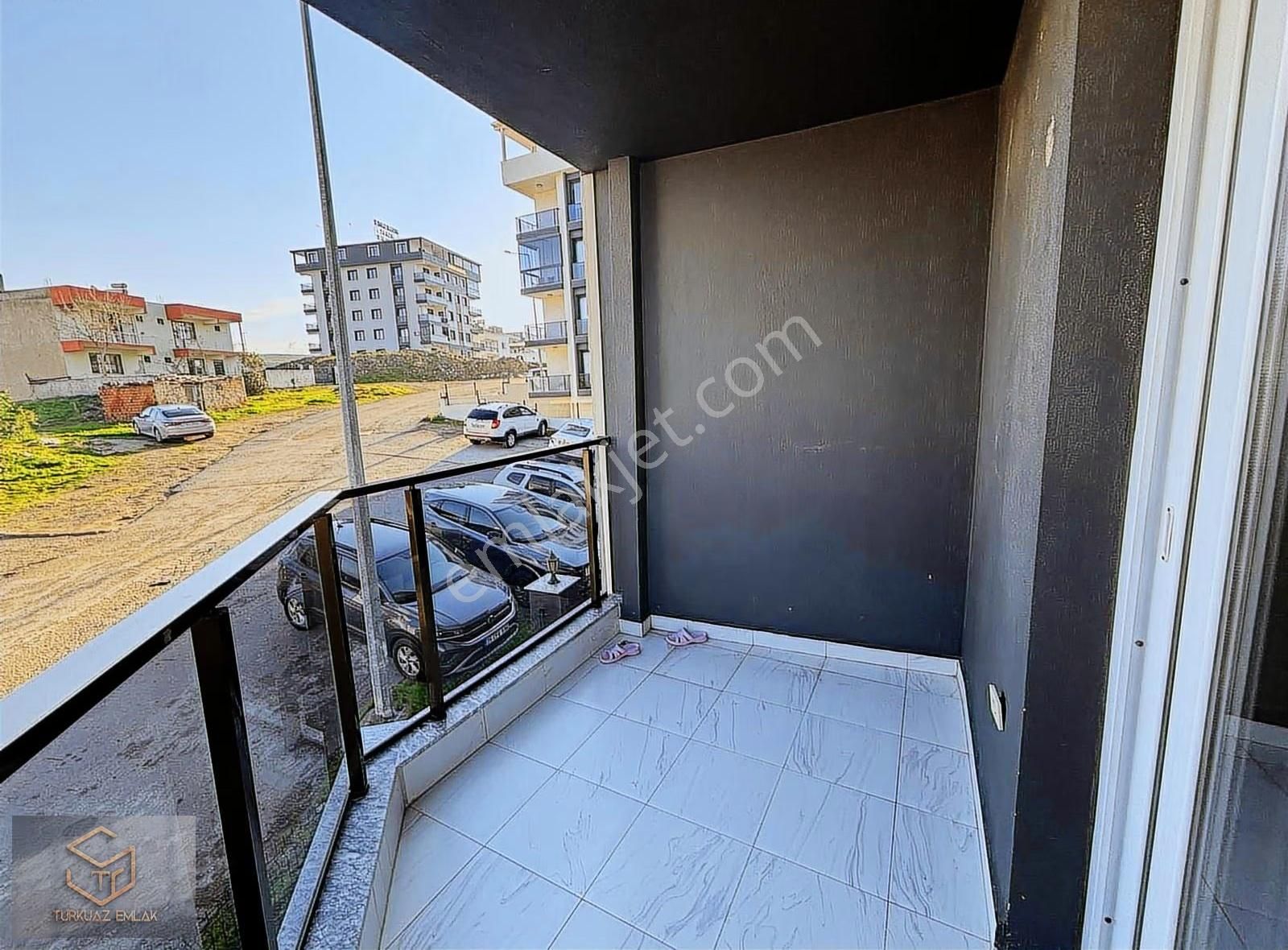 Menemen Uğurmumcu Mahlallesinde Satılık 3+1 Daire