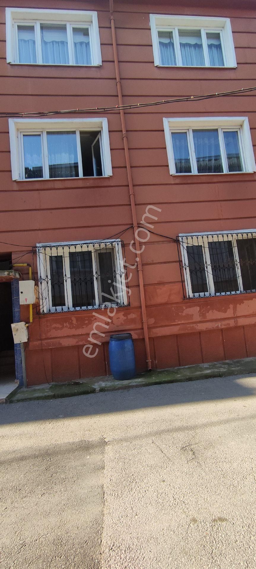 Sırameşeler Metro İstasyonuna Yakın 3+1 Bahçeli Kiralık Daire